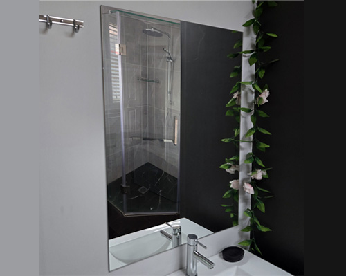Frameless mirror 600mm
