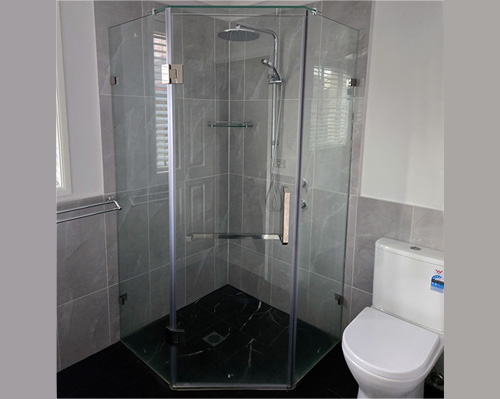 Diamond shower screen 1000mm